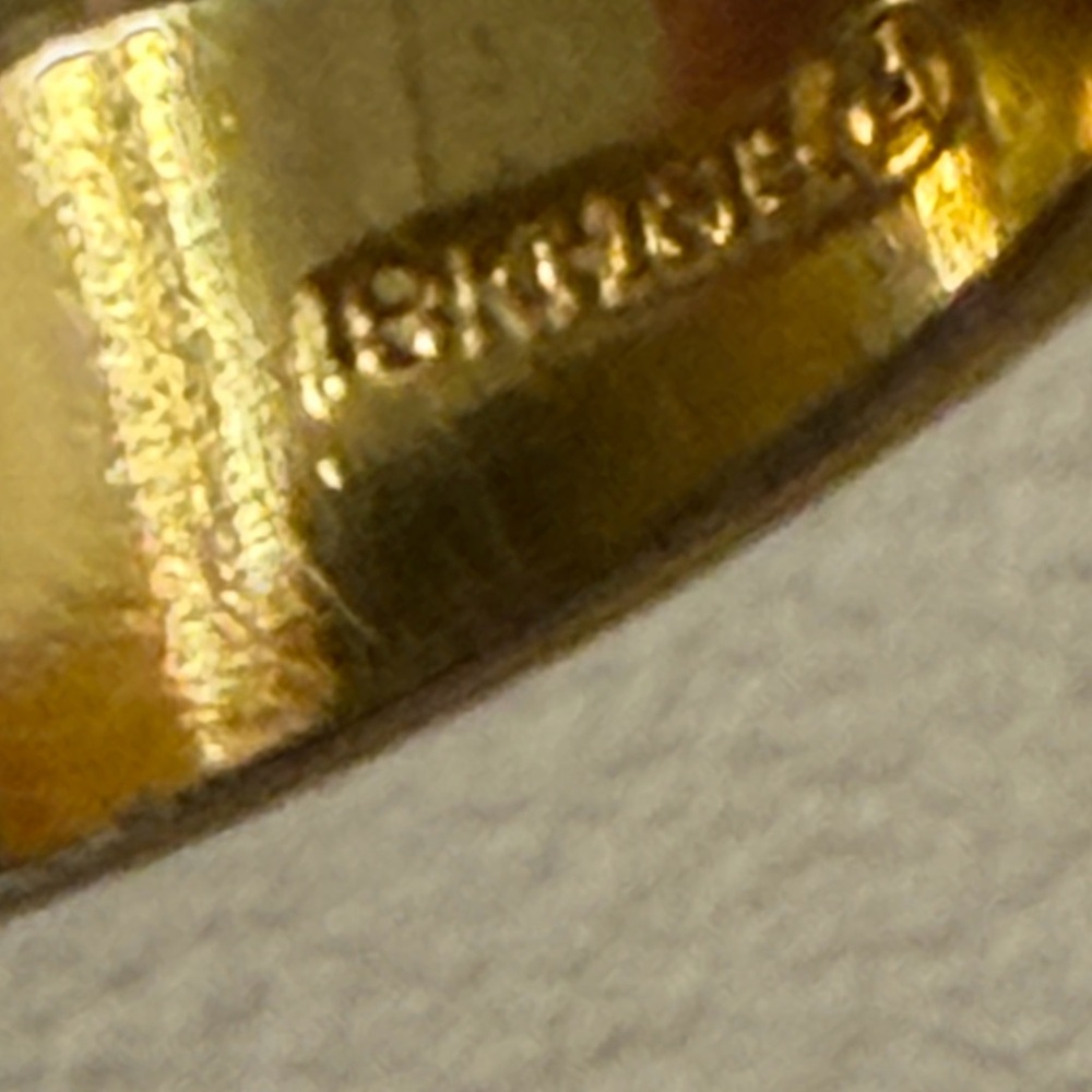 ✨ Vintage 1970’s Wide Cigar Band Ring, 18KT Gold Electroplated Retro Statement - Picture 5 of 7